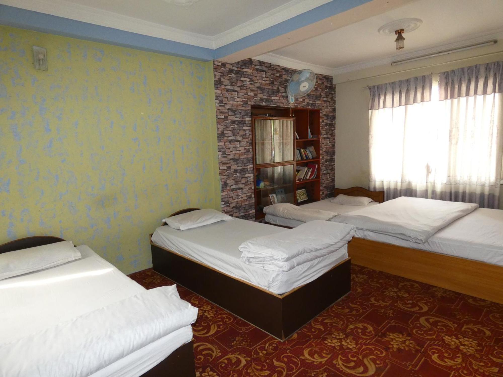 Sara'S Backpackers Hotel Катманду Екстер'єр фото