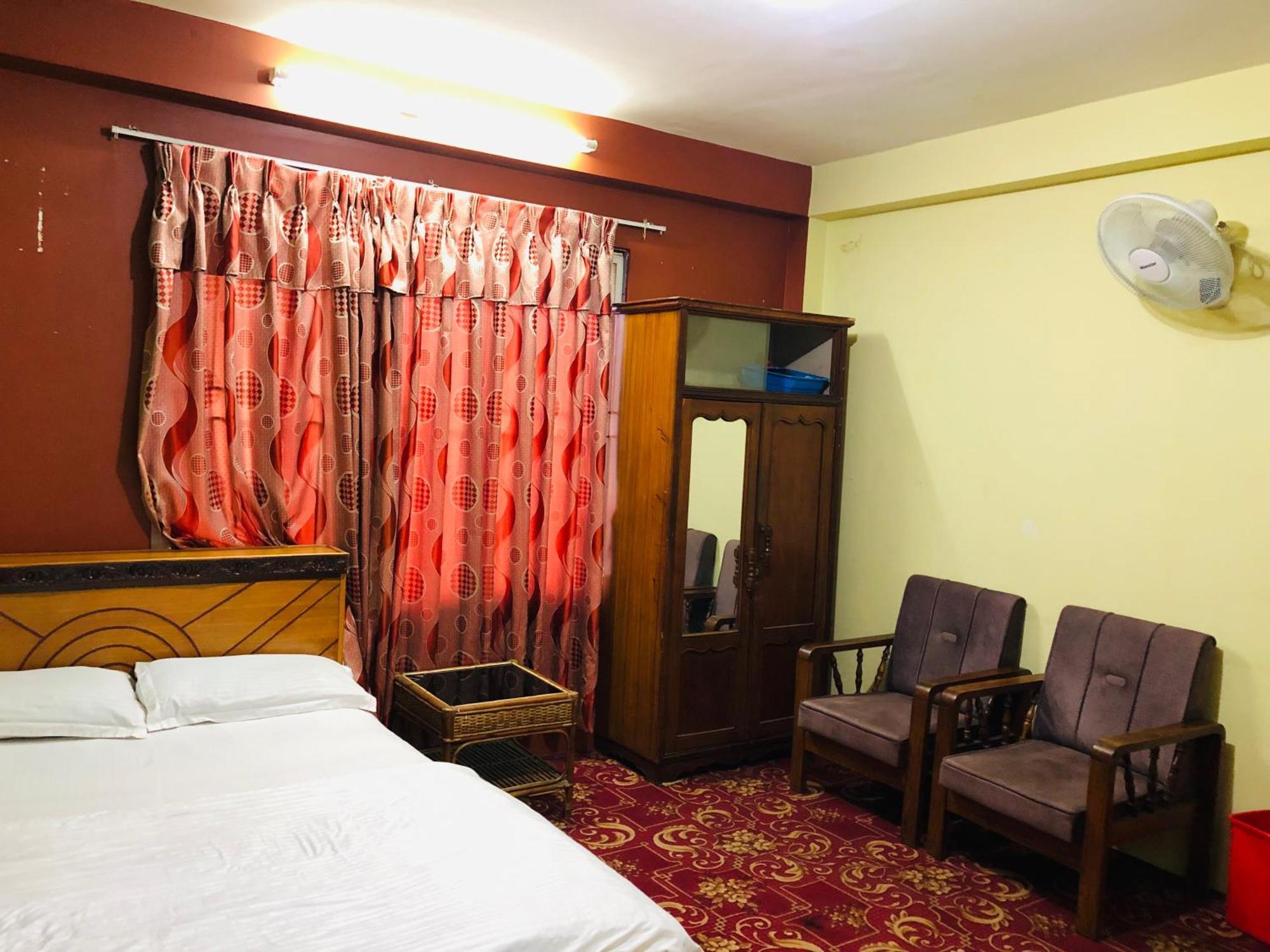 Sara'S Backpackers Hotel Катманду Екстер'єр фото